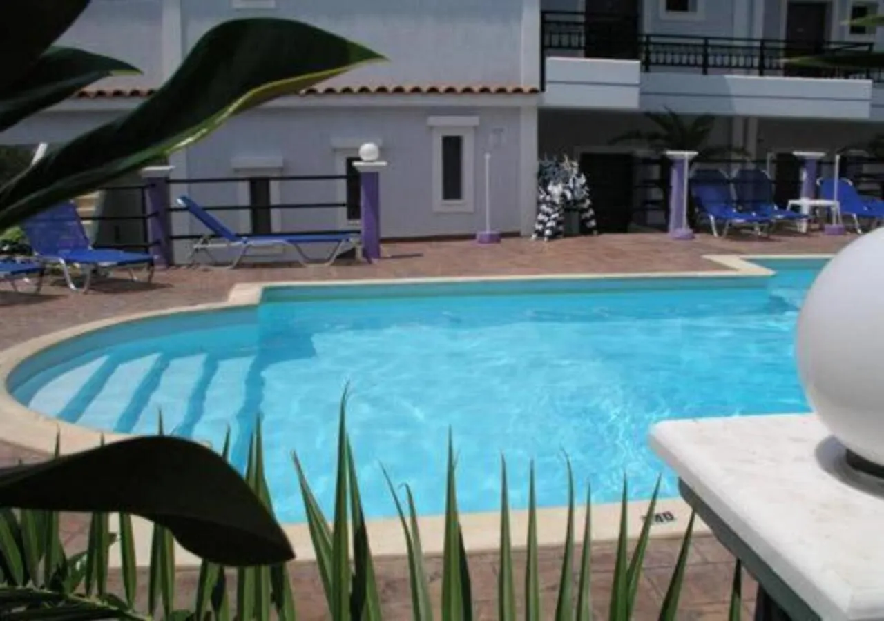 Lygies Apart Hotel Трапезаки