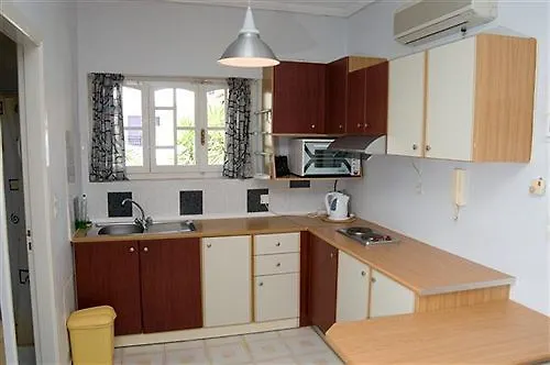 Lygies Apart Hotel Трапезаки 2*,